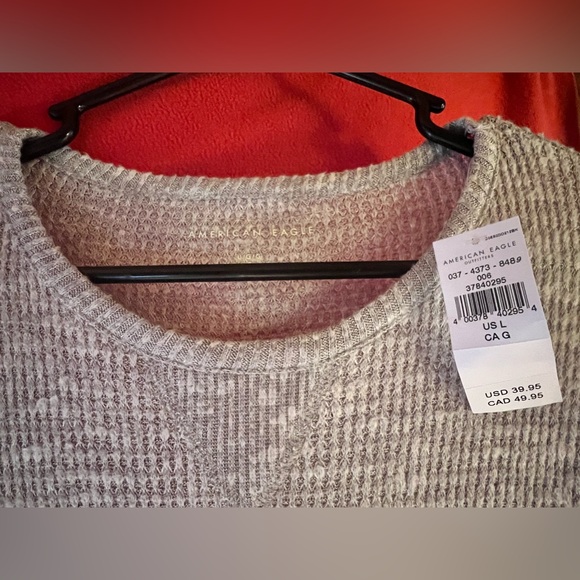 NWT Women’s American Eagle top - Picture 2 of 3